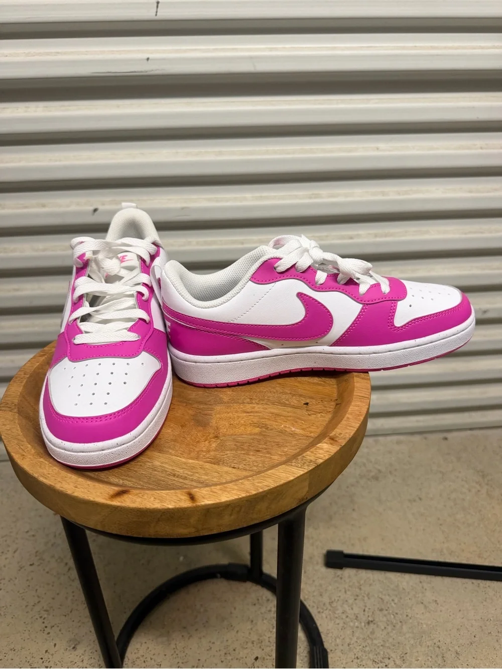 Nike Women’s White and Hot Pink Low-Top Sneakers